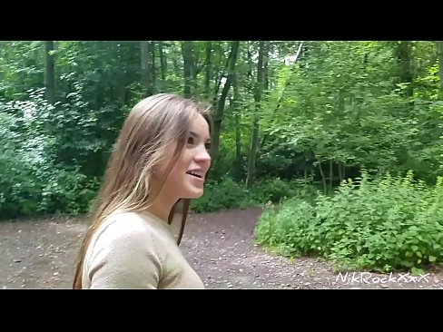 ❤️ Navrhl jsem Evelíně, abychom si to rozdali na veřejném místě! Řekla ano. Pak jsem ji ošukal do zadku a udělal se jí do pusy. Pak se vyčůrala. ❤️ Tvrdé porno u nás