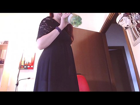 ❤️ Submisivní otrokyně, která miluje špinavé a svůdné kalhotky, je po zhlédnutí tohoto videa nucena masturbovat! ❤️ Tvrdé porno u nás