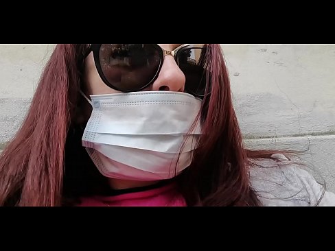 ❤️ Nicoletta se pomstí svému sousedovi a vyčůrá se mu do garáže (Speciál Covid19 Italská karanténa) ❤️ Tvrdé porno u nás